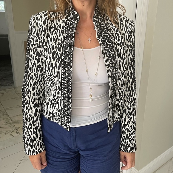 Jackets & Blazers - Brand new short jacket with leather trimming.